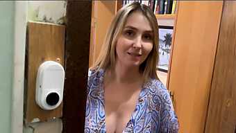 Ruský Pár Skúma Svoje Sexuálne Túžby V Horúcom Videu