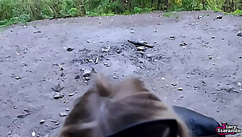 Pov Видео Публичной Оральной Встречи Со Стейси Старандо На Природе.