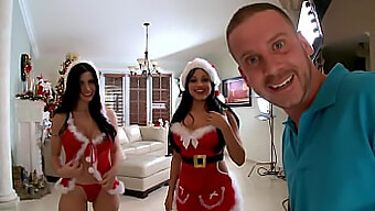 Edición De Navidad Con Las Bellezas Latinas Rebeca Linares Y Abella Anderson