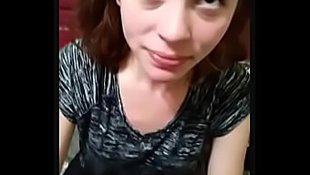 Pov Video Najstnice, Ki Daje Oralni Seks In Prejema Spermo