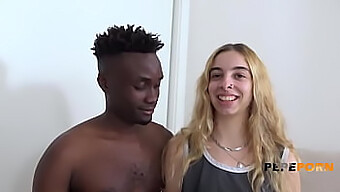 El Encuentro Inicial De La Joven Europea Irina Love Con Un Gran Pene Negro Y Su Respuesta Entusiasta