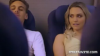 Mia Malkova'S Eerste Scène Voor Private Is Een Wilde Rit In Een Vliegtuig