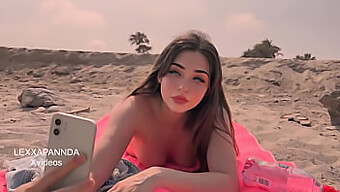 Lihat Aku Memberikan Blowjob Di Pantai Dan Mendapatkan Face Fucked